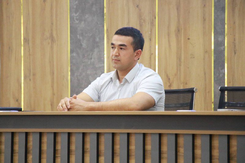Yangi o‘quvchilar va ota-onalar bilan tanishuv uchrashuvi