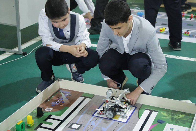 “Robocoding” olimpiadasining III hududiy bosqichi