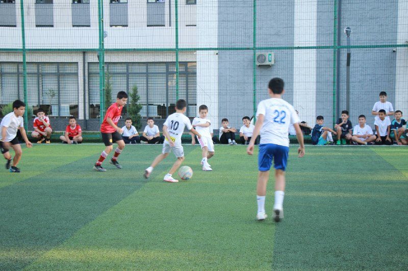 “Direktor kubogi” futbol musobaqasi