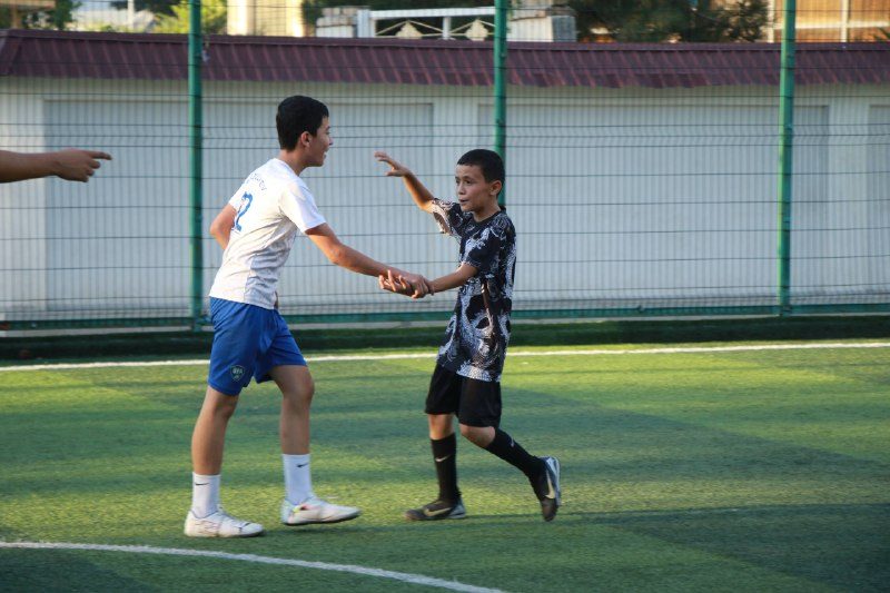 “Direktor kubogi” futbol musobaqasi