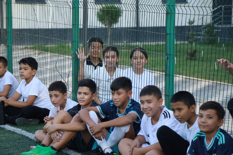 “Direktor kubogi” futbol musobaqasi