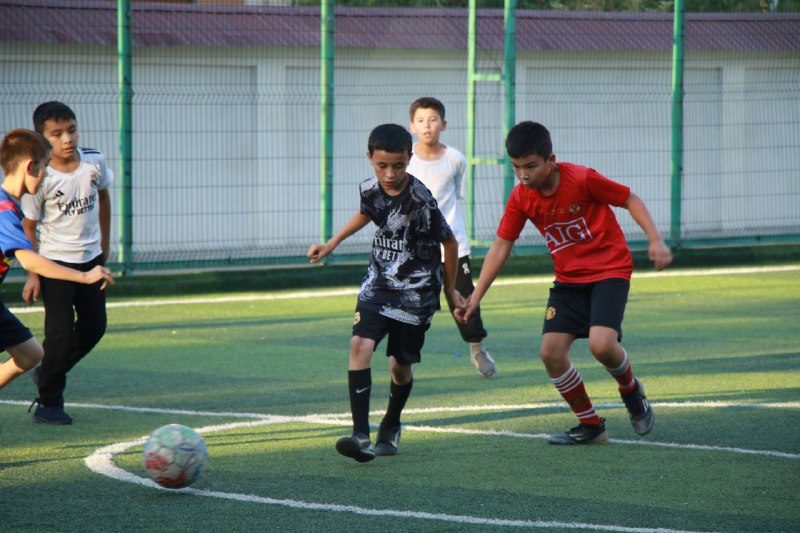 “Direktor kubogi” futbol musobaqasi