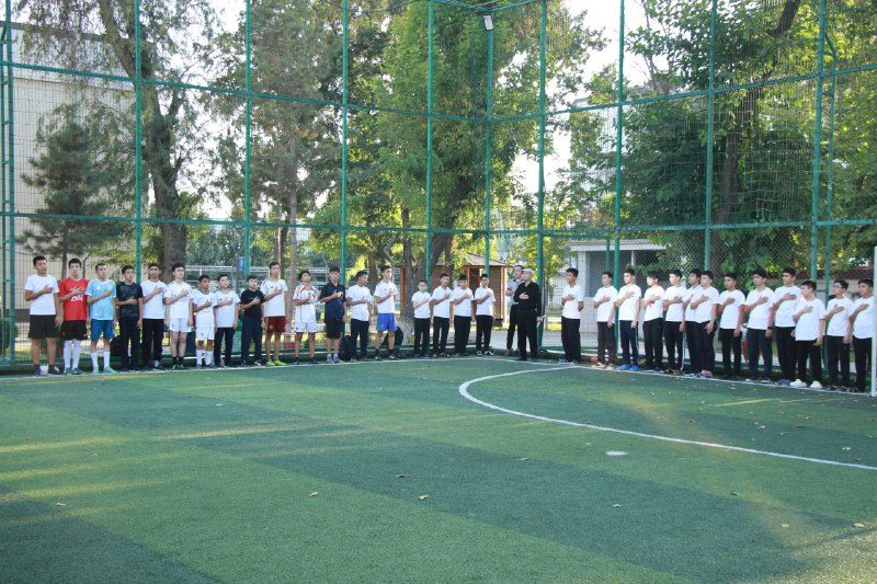 “Direktor kubogi” futbol musobaqasi