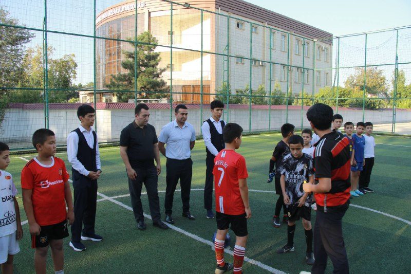 “Direktor kubogi” futbol musobaqasi