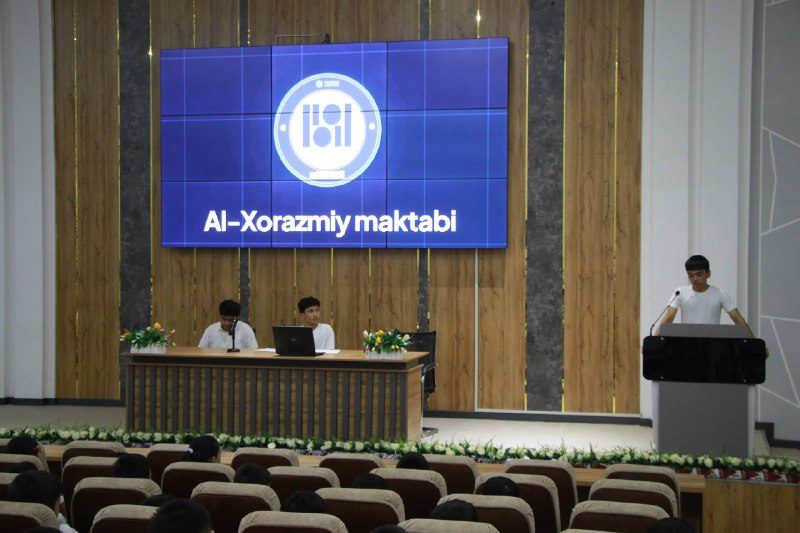 11-sinf o‘quvchilarining loyiha taqdimoti