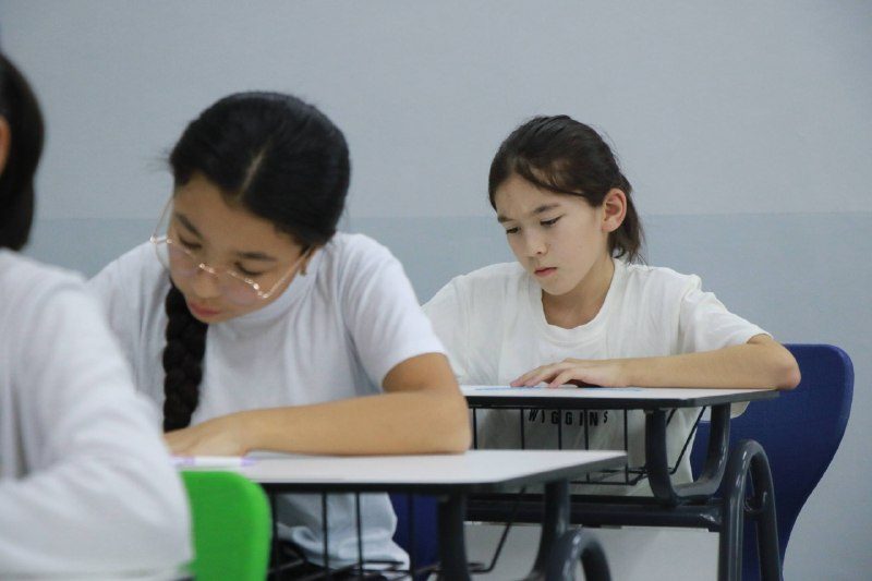 “Honouring my teacher” drawing contest