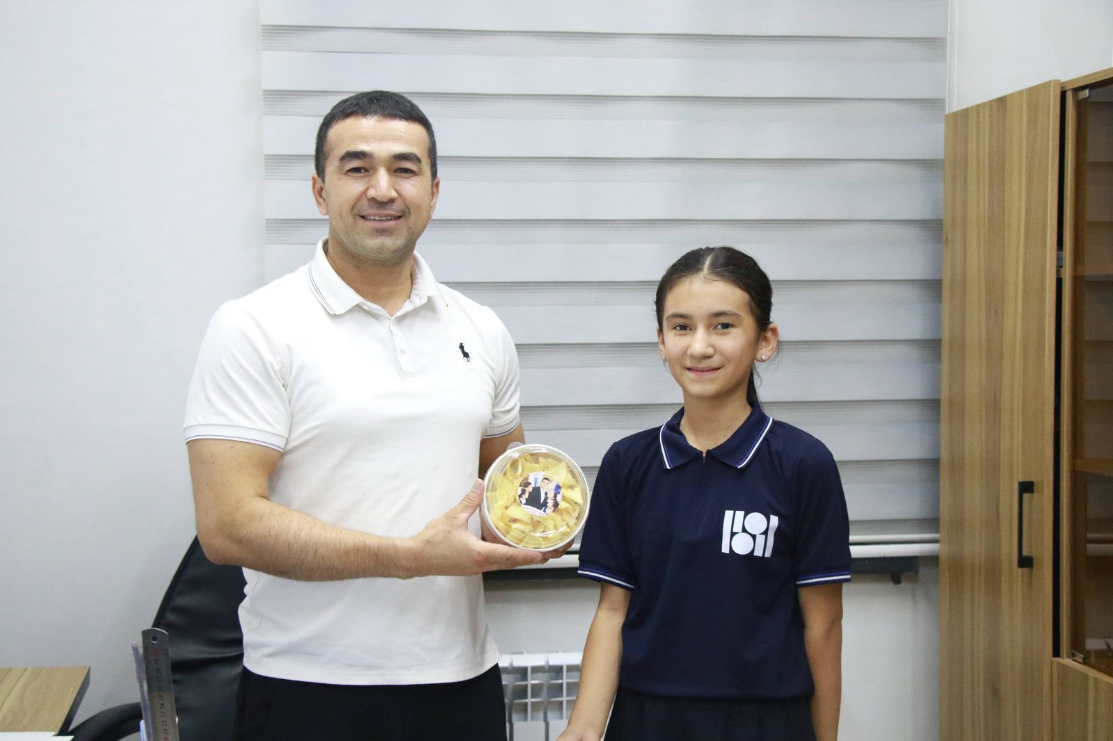Teachers' Day sweets were presented