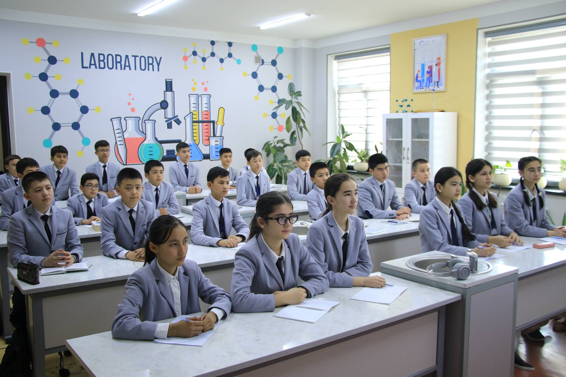 Maktab hayotidan lavhalar